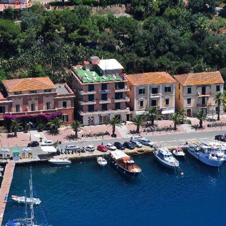 Hotel Belmare Porto Azzurro Exterior foto