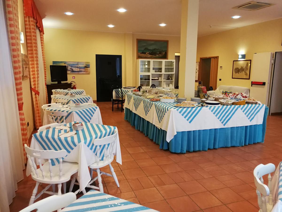 Hotel Belmare Porto Azzurro Exterior foto
